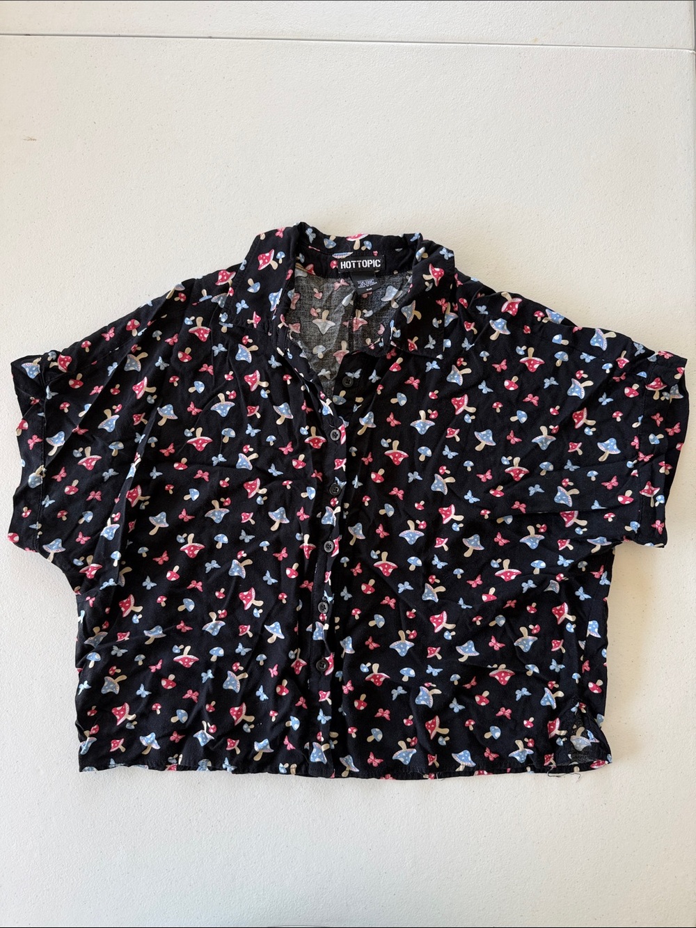 Hot Topic Black Short-Sleeve Button-Up with Pink & Light Blue Mushroom Print